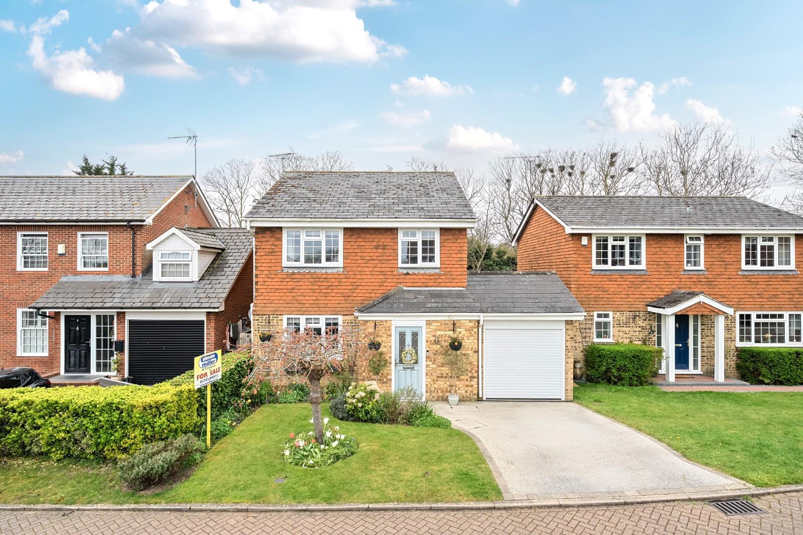Phoenix Drive, Wateringbury, Maidstone, Kent, ME18 5DR